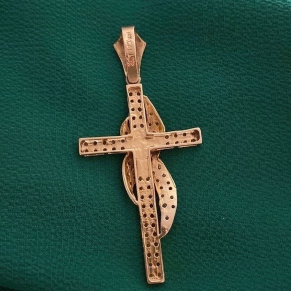 14k Solid Yellow Gold Cross Pendant Sparkling 14K protection & faith Unisex - Picture 3 of 4